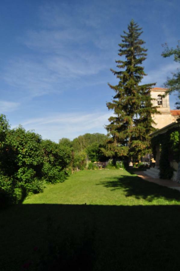 El Jardin de Manuela Villa Santibanez del Val Exterior foto